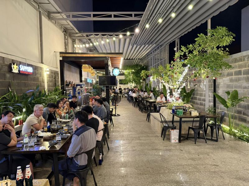 4F Beer Garden