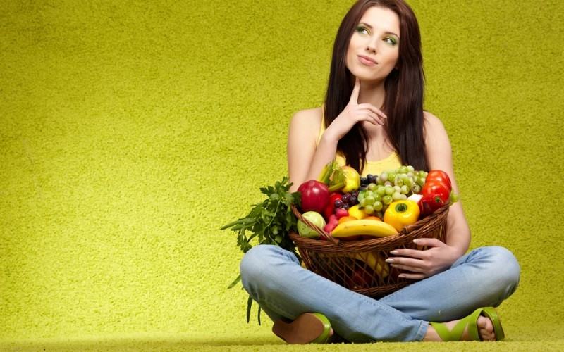 Thực đơn lành mạnh nhiều rau xanh và trái cây
