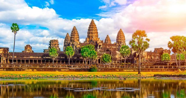Angkor Wat (Campuchia)