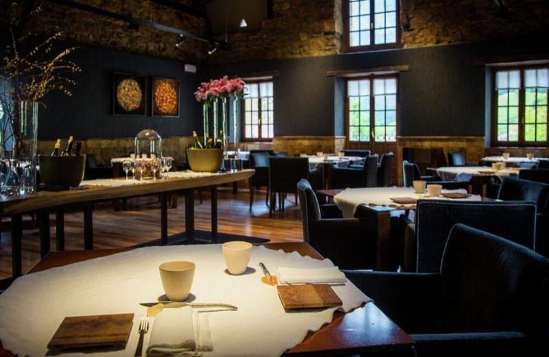 Nhà hàng Asador Etxebarri ở Atxondo, Spain