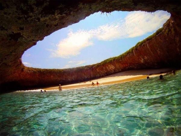 Hình ảnh hòn đảo vô cùng đặc biệt