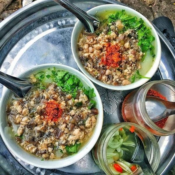 Bánh đúc số 8 ngõ 8B phố Lê Ngọc Hân