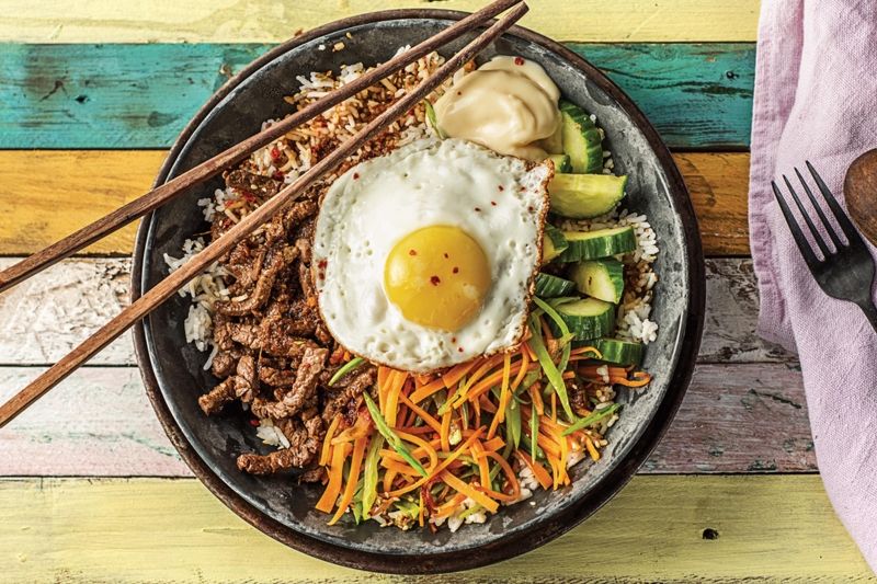 Bibimbap là món cơm trộn của người Hàn Quốc.
