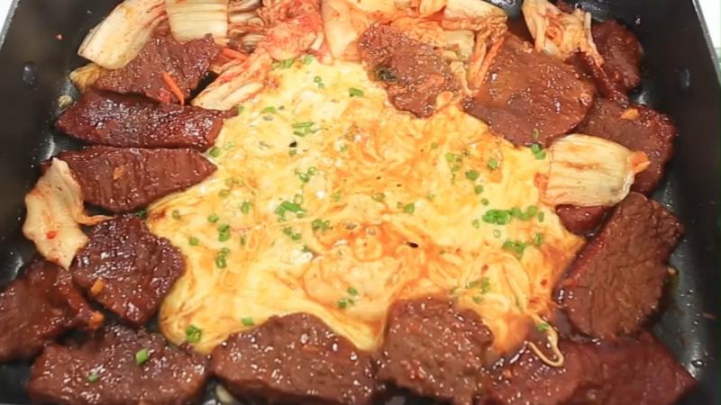 Bò nướng phô mai