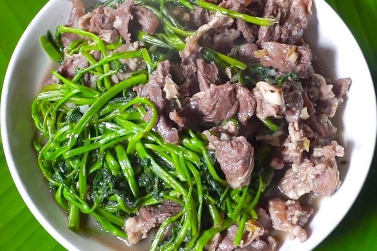 Thịt trâu xào rau muống