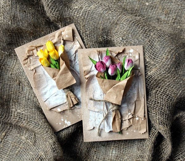 Thiệp 8/3 gắn đầy hoa với phong cách vintage