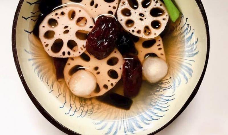 Cách nấu chè củ sen nhãn nhục