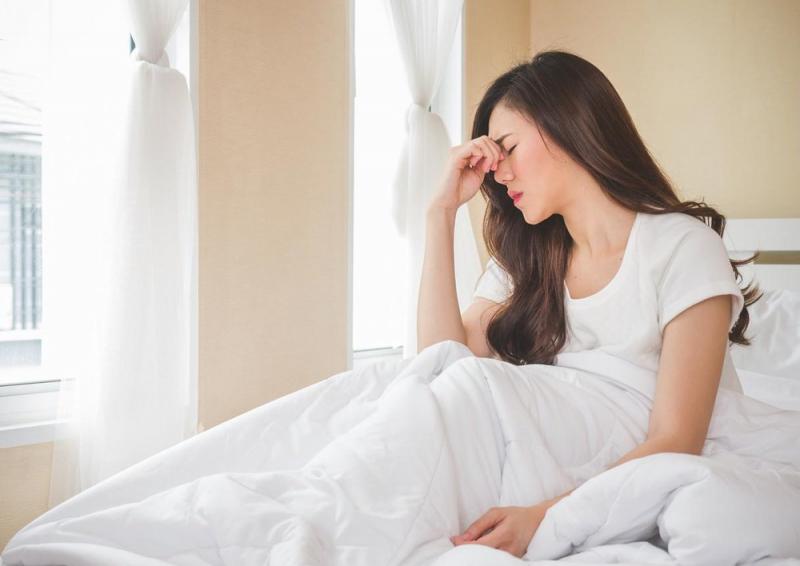 Cảm giác nặng nề, mệt mỏi khi thức dậy