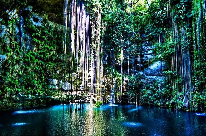 Cenote Ik-Kil thuộc Xcalacoop, Mexico