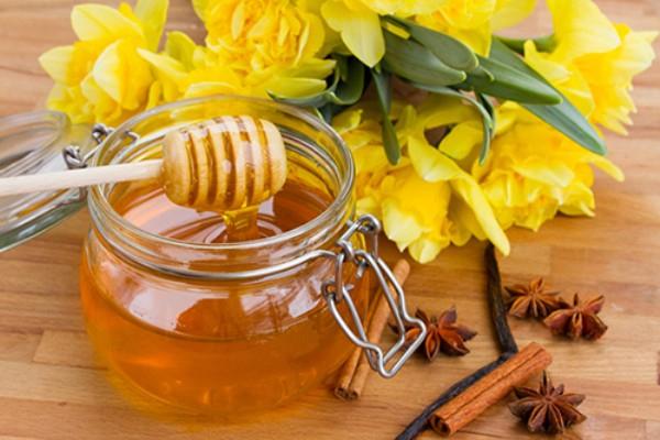 Chăm sóc tóc bằng mật ong