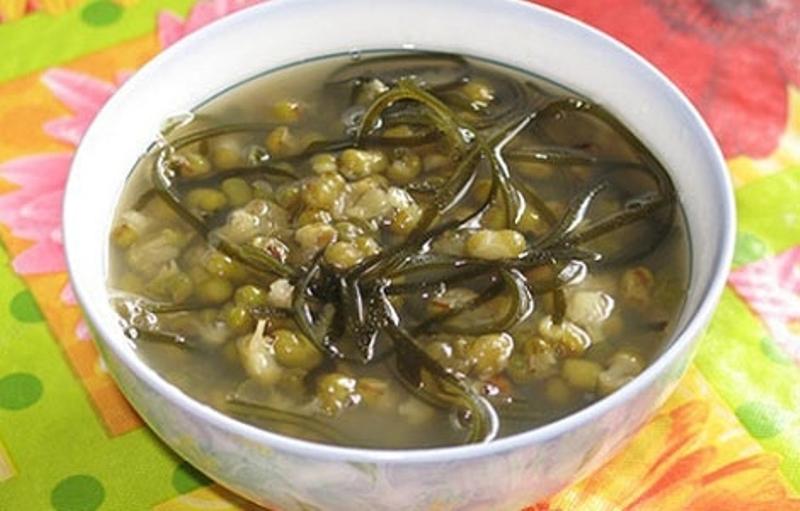 Chè đậu xanh rong biển