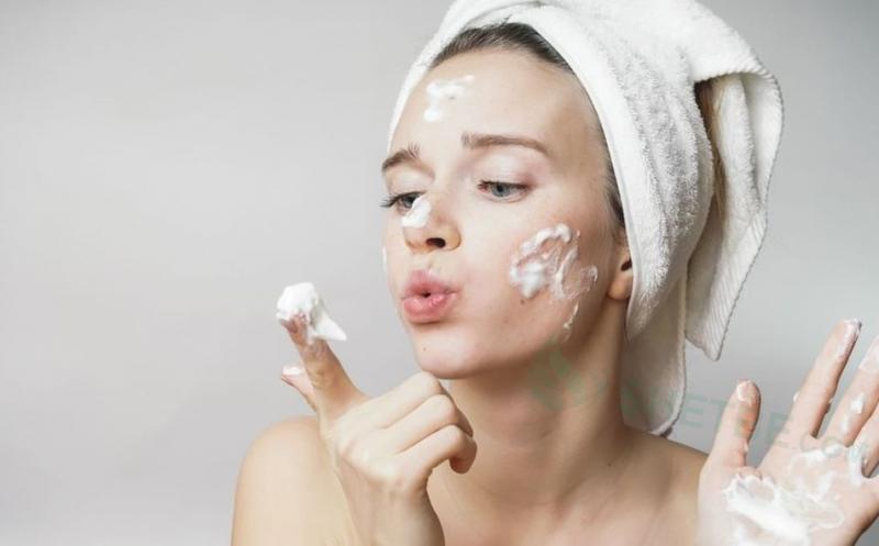 Chọn sữa rửa mặt dịu nhẹ