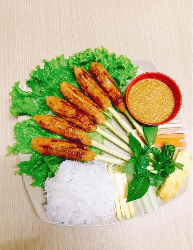 Bánh xèo, nem lụi - Quán Nem Lụi - Bánh Xèo Cô Minh 1