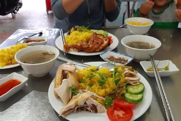 Cơm Gà 52 Chính Hiệu