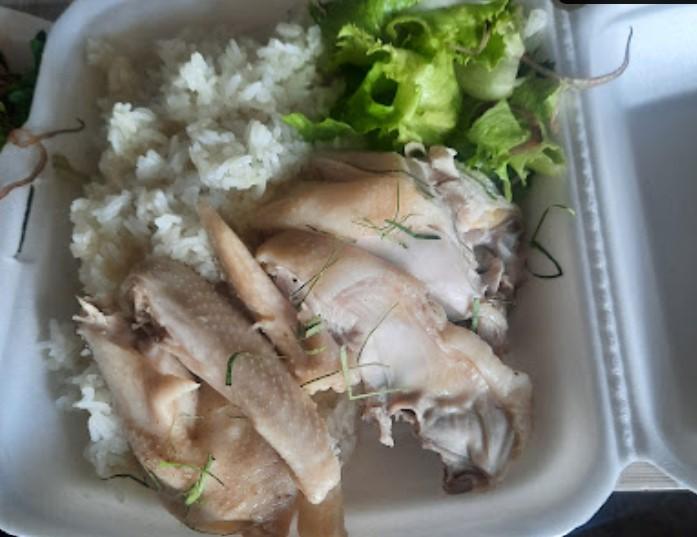 Cơm gà 52 Nguyệt Dương