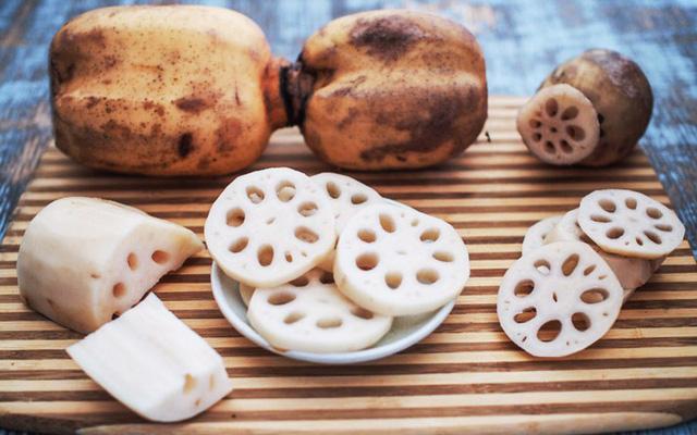 Chè củ sen, củ năng, táo đỏ