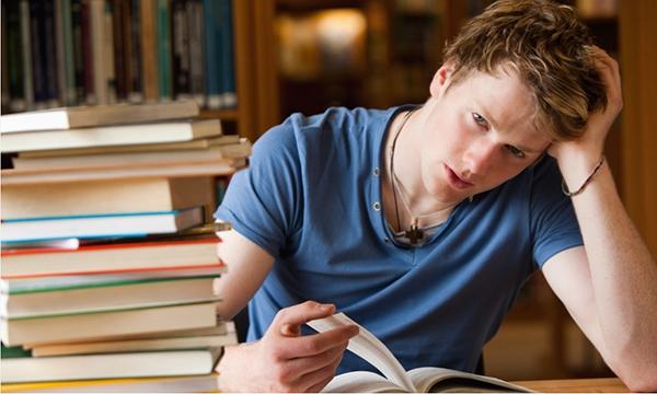 Đau đầu do căng thẳng là loại bệnh thường gặp hiện nay