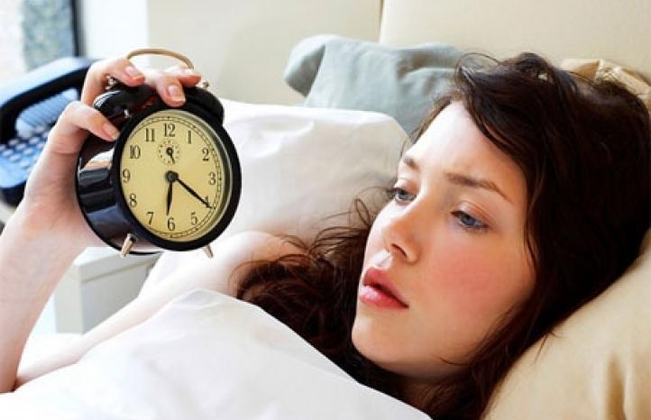 Đau đầu từng cơn thủ phạm làm bạn mất ngủ