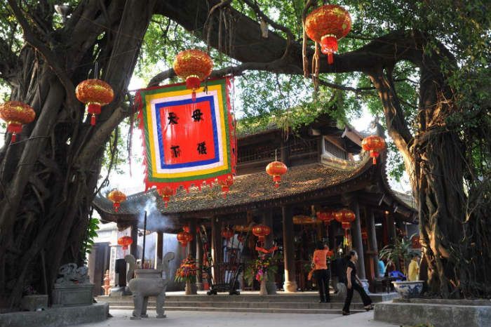 Đền Mẫu