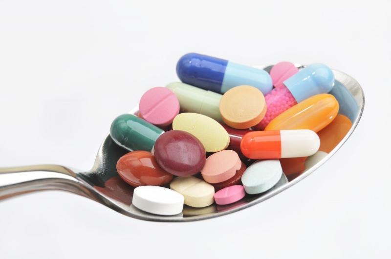 Một số loại thuốc làm mạch máu giãn nở quá mức cũng gây ra quầng thâm
