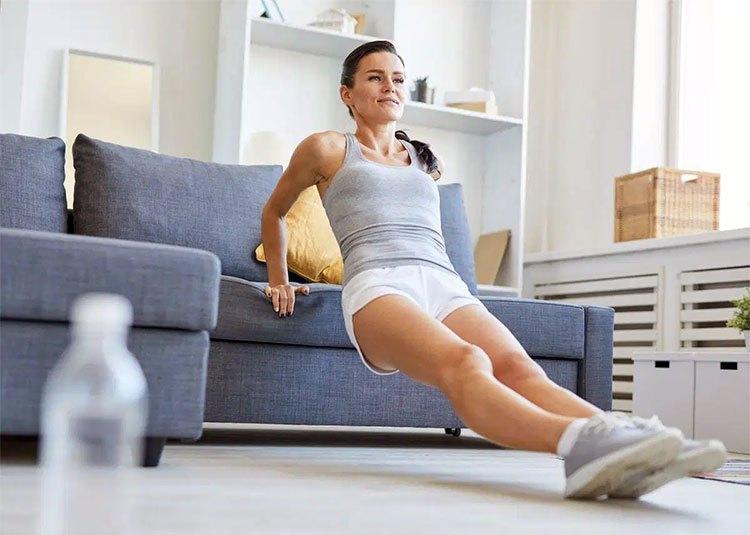 Tập thể dục ở nhà vào ngày Tết