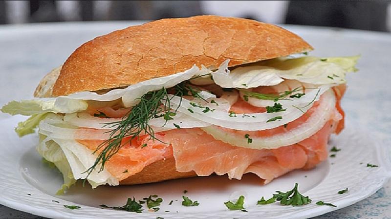 Bánh mì Fischbrotchen