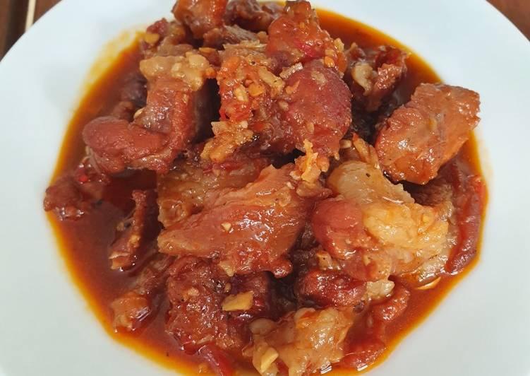 Món gân bò hầm gừng