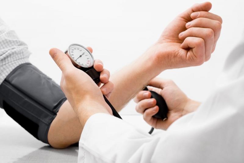 Viên uống hạ áp nên uống vào ban ngày