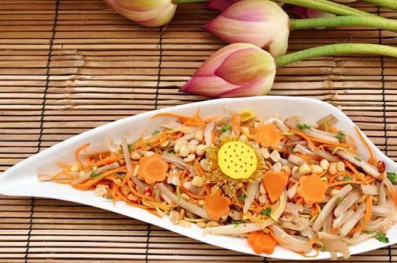 Gỏi tai heo ngó sen