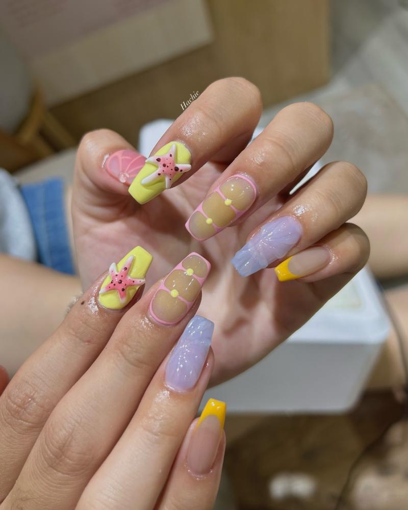 Hachie Nails