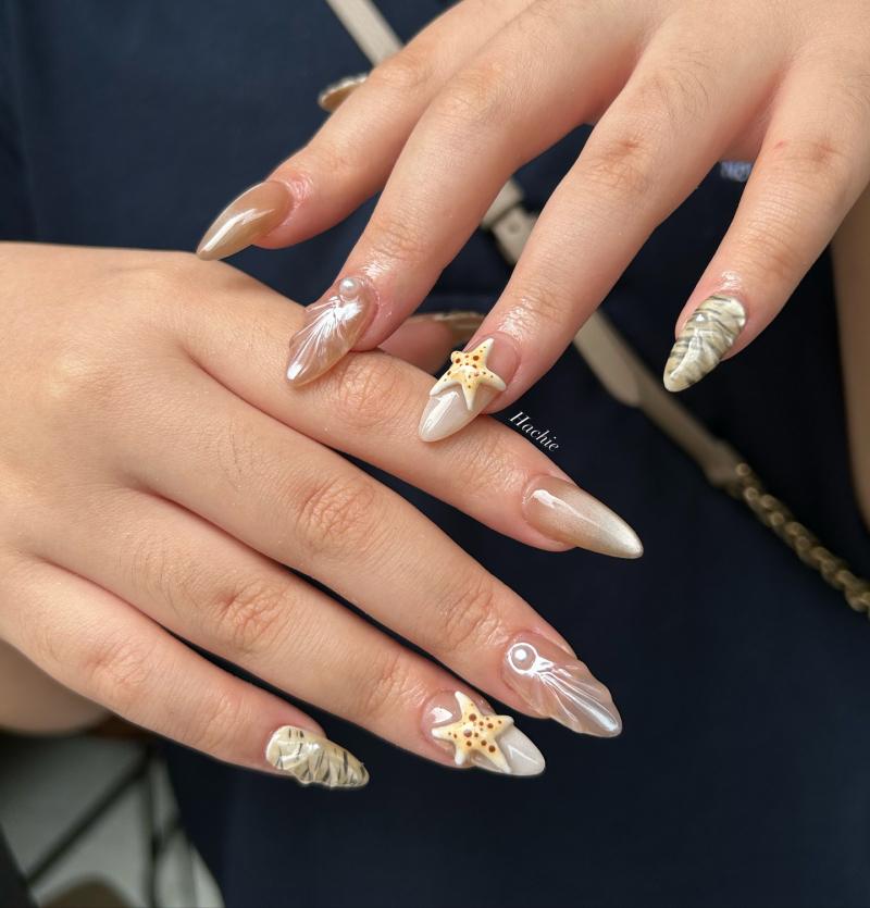Hachie Nails