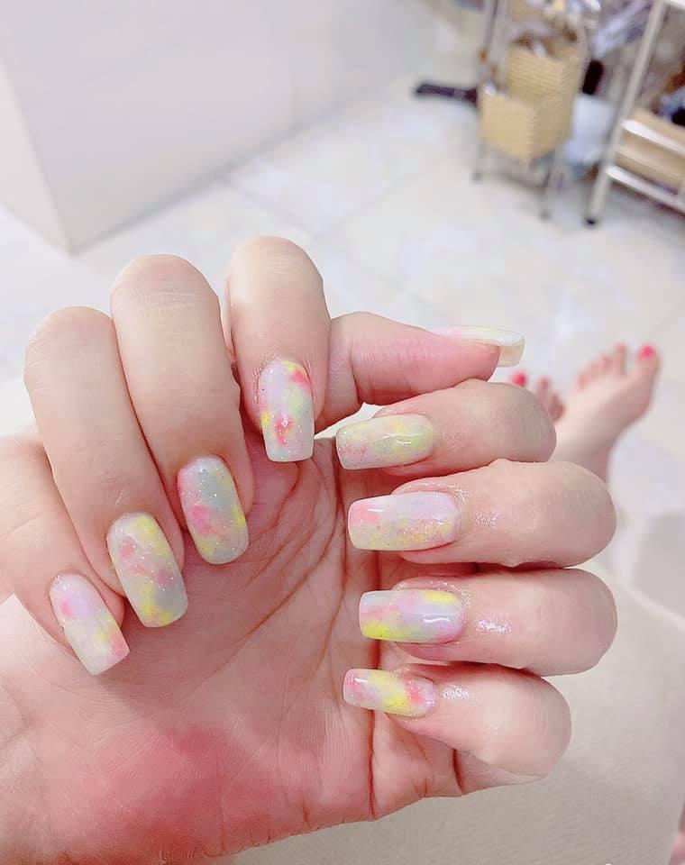 Hoa Nail