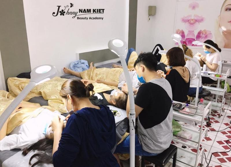Học viện Đào tạo Thẩm mỹ Johnny Nam Kiệt