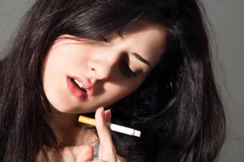 Hút thuốc và uống rượu