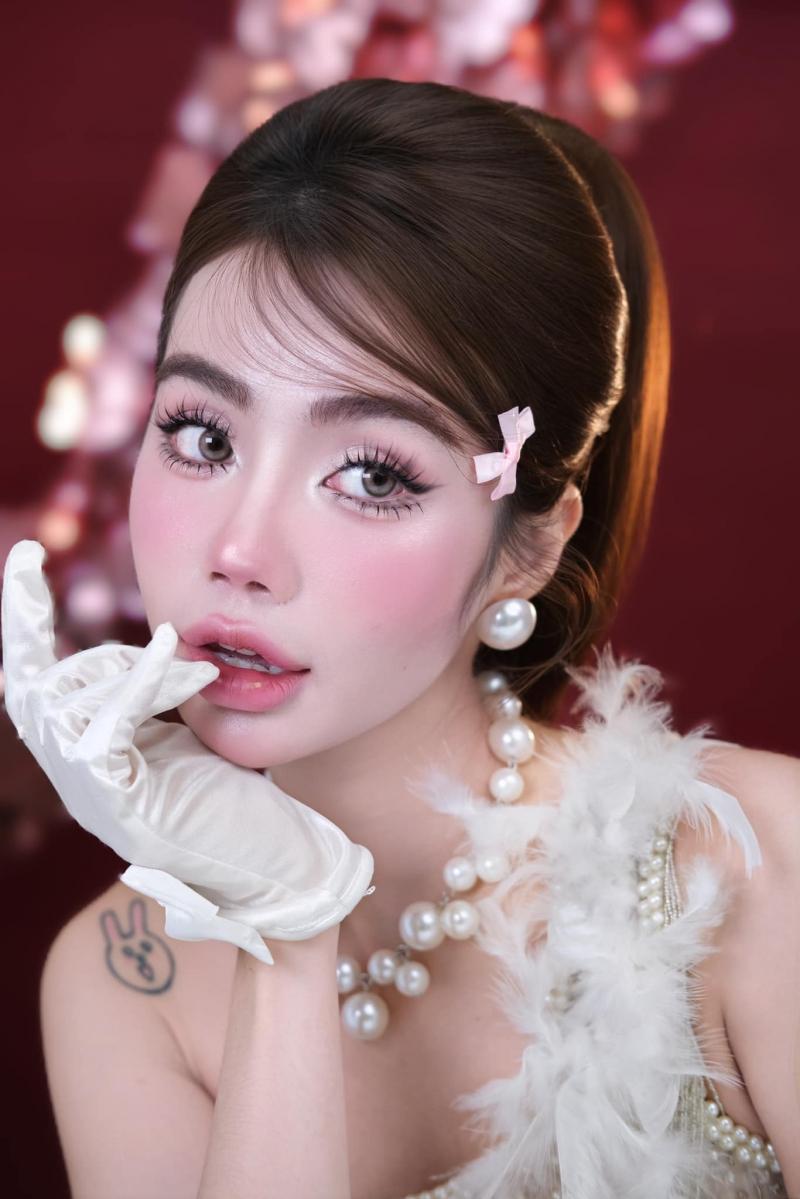 KAYLA MAKEUP ACADEMY