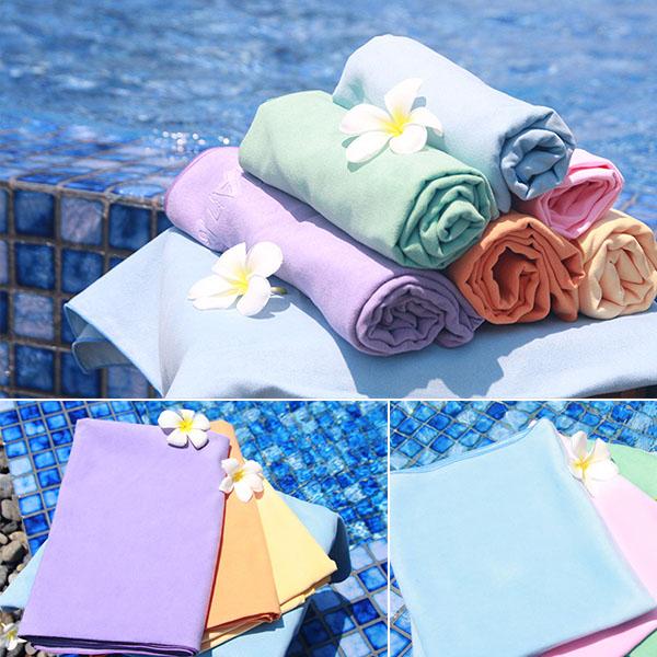 khăn tấm có công dụng chống gió biển, cảm lạnh
