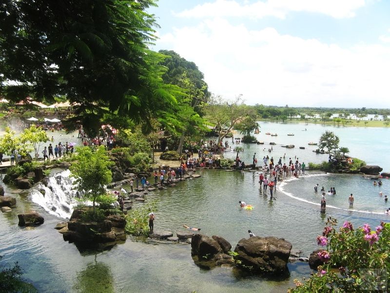 Một ngày cuối tuần ở Suối Mơ