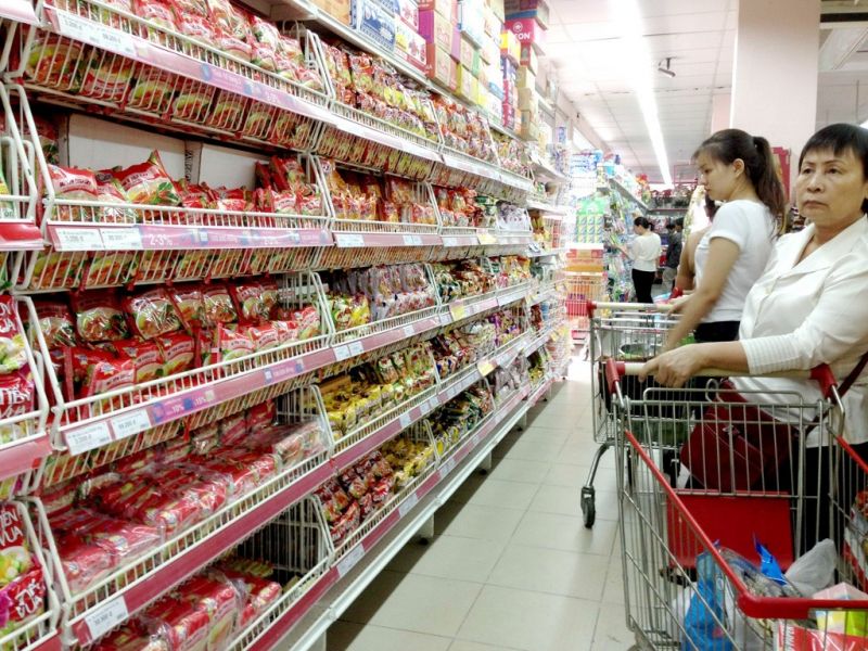 ﻿﻿Ăn quá nhiều mì tôm nhất là việc ăn mì thay cho bữa chính, khiến bạn mất cân bằng dinh dưỡng và sẽ ảnh hưởng đến sức khỏe.
