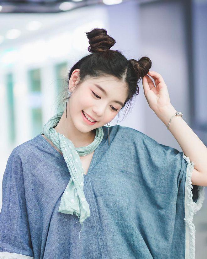 Kiểu tóc búi sừng