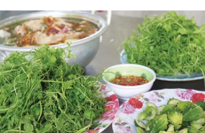 Lẩu Lá Khổ Qua Rừng
