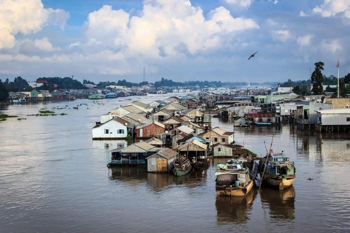 Khi du lịch Châu Đốc vào mùa nước nổi nên chú ý an toàn