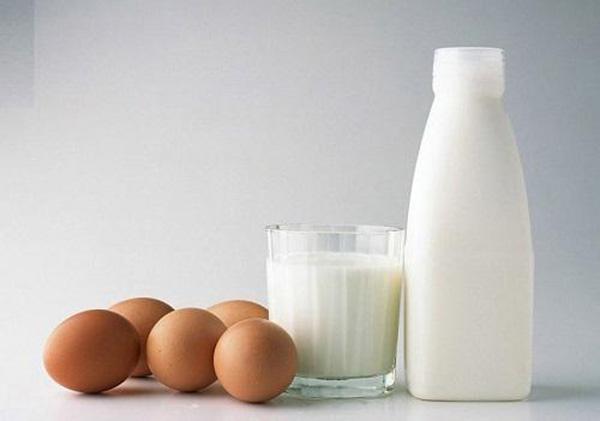 Mặt nạ trứng gà và sữa tươi