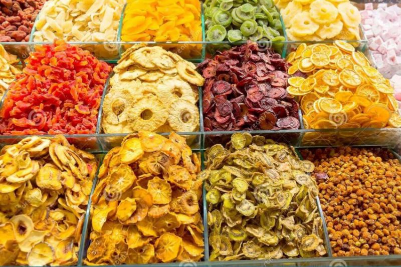 Mua hoa quả sấy về làm quả cho người thân là một ý kiến tuyệt vời