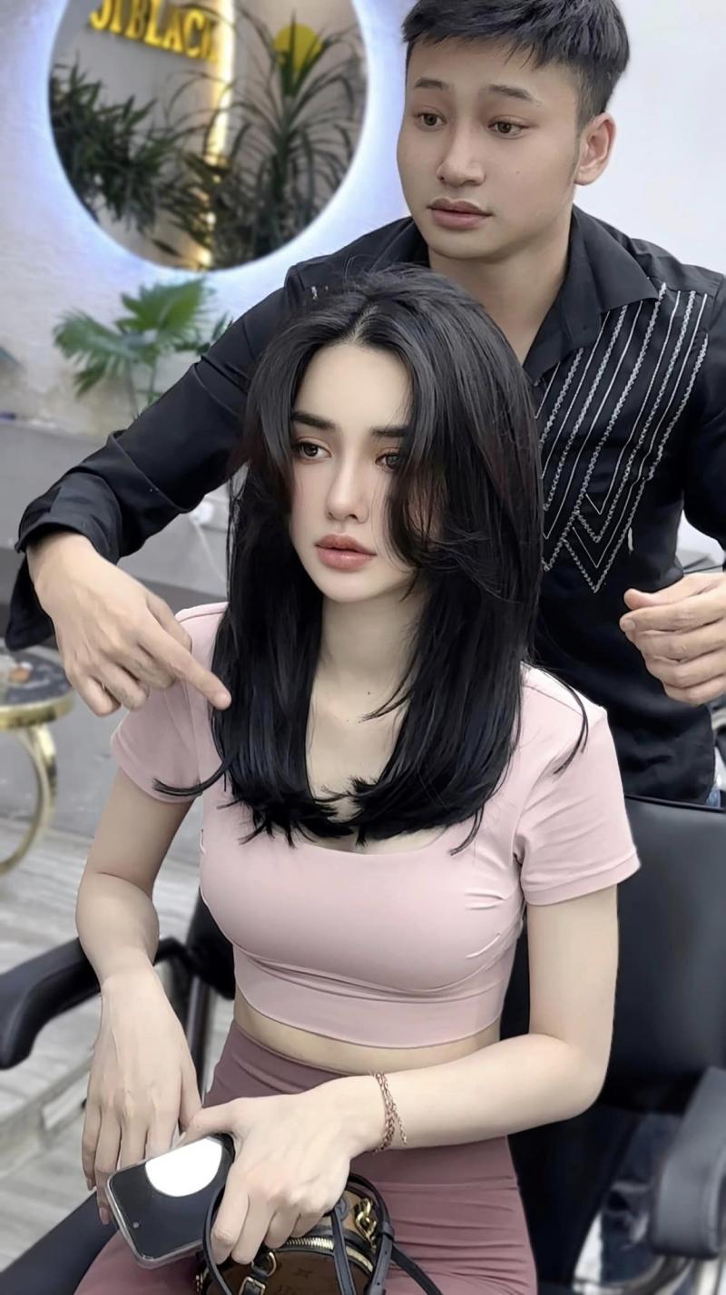 Mười Black Hairsalon