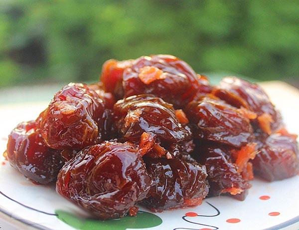 Mứt mận