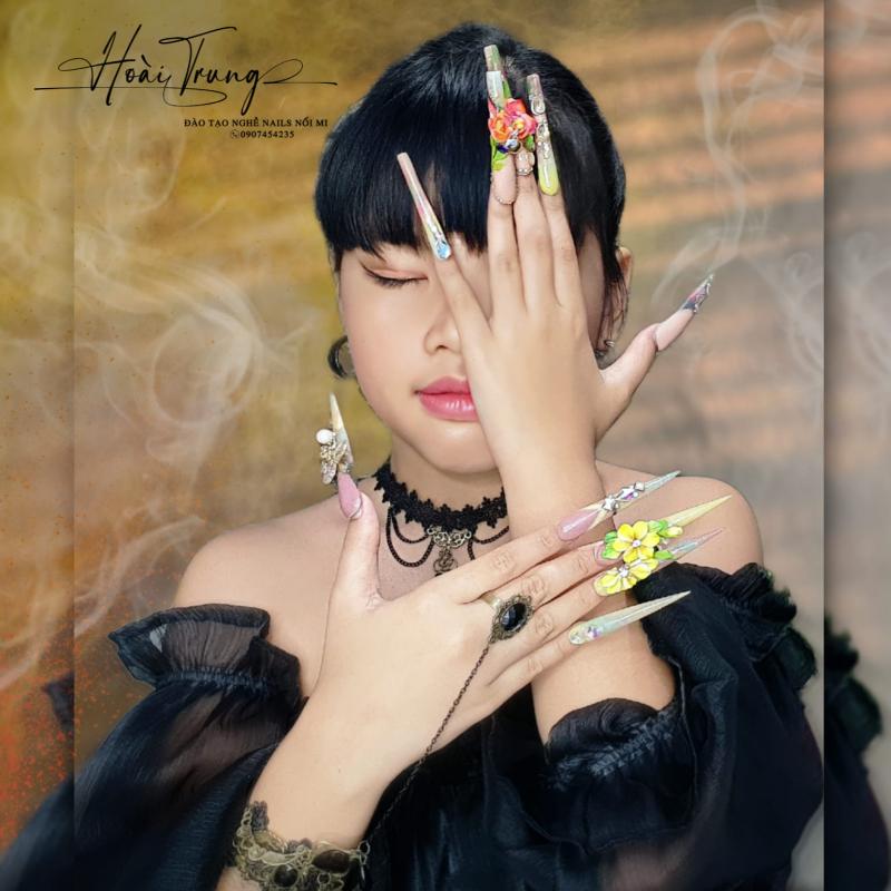 Nail Hoài Trung