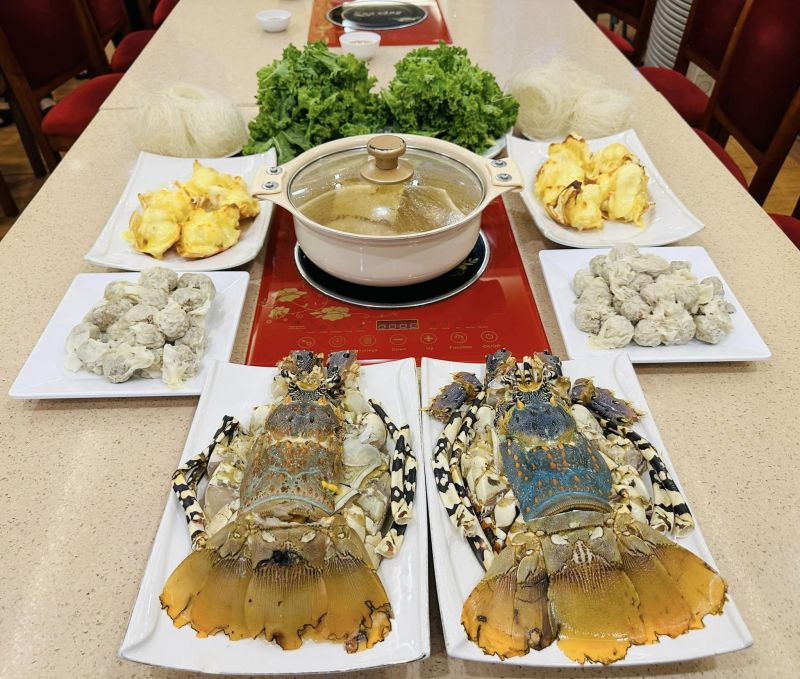 Nhà hàng Cua Vàng