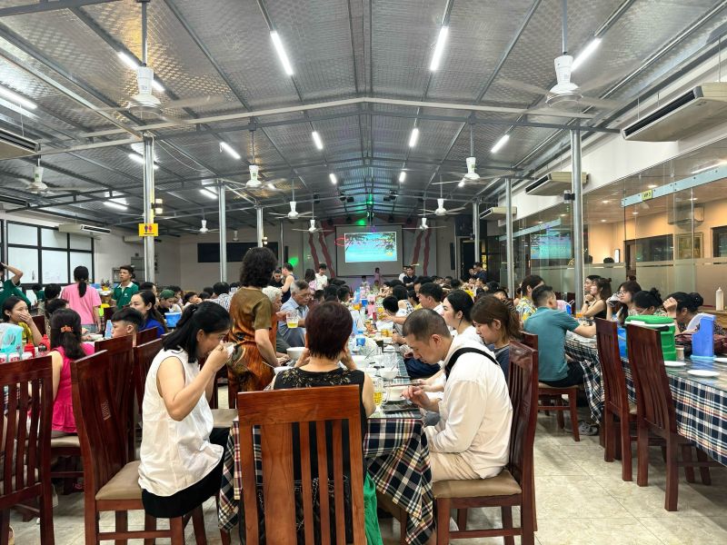 Nhà hàng Gió Biển - 252 Bình Minh