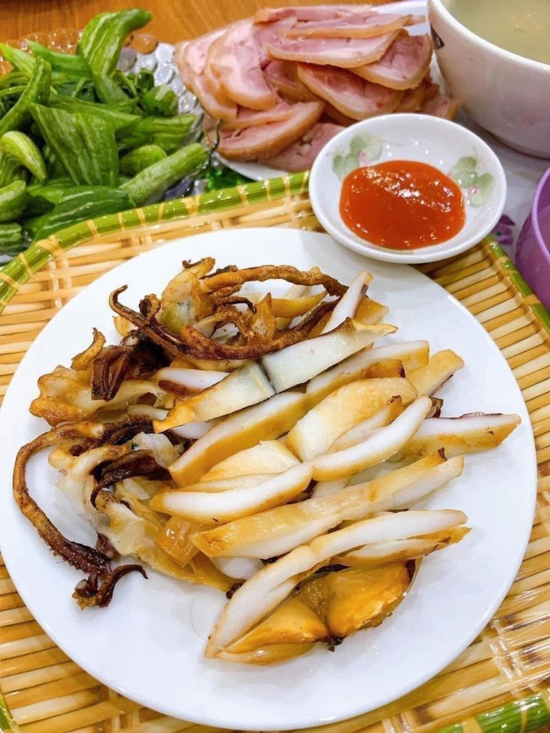 Nhà Hàng Hải Sản Tài Hằng Cửa Lò
