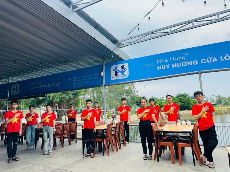 Nhà hàng Huy Hương Cửa Lò